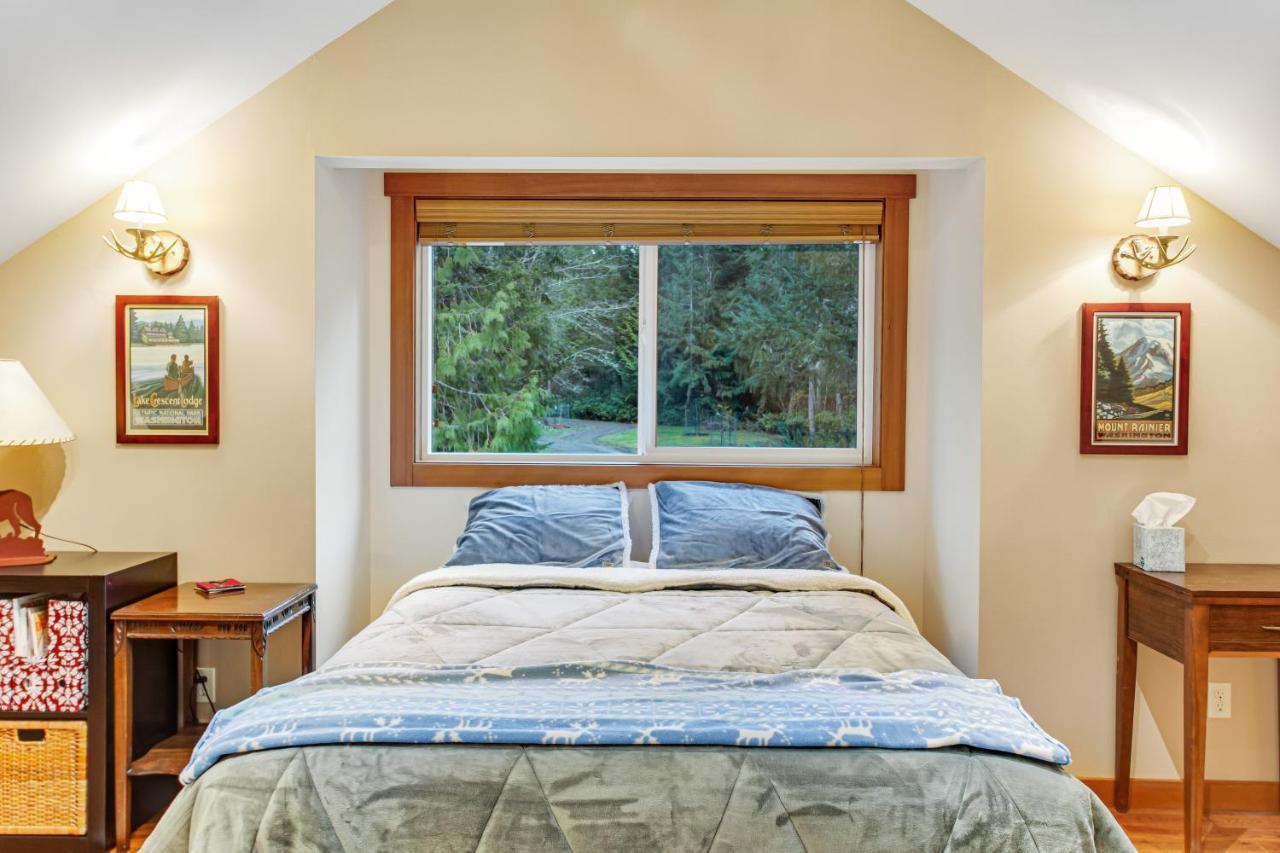 Buckhead Cabin Marrowstone Exterior photo